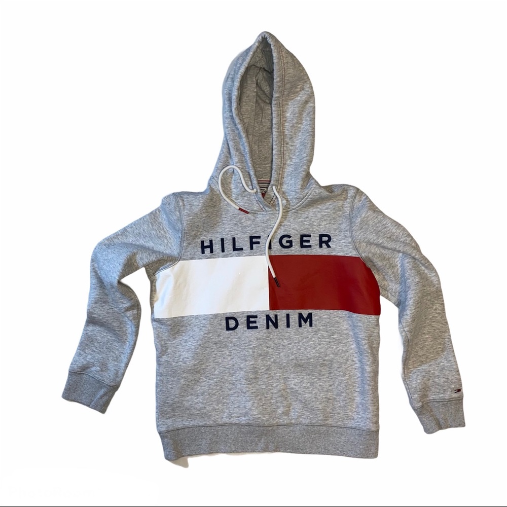 Tommy Hilfiger Women’s Essential Logo Hoodie